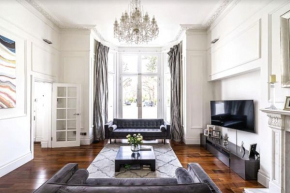 Leyla's Stunning London Home